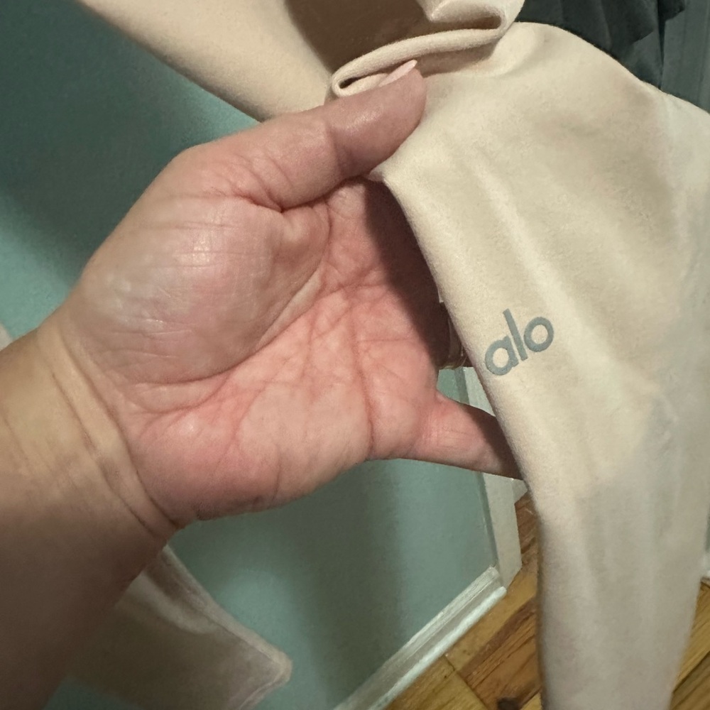 ALO Yoga light pink Leggings - Picture 6 of 6